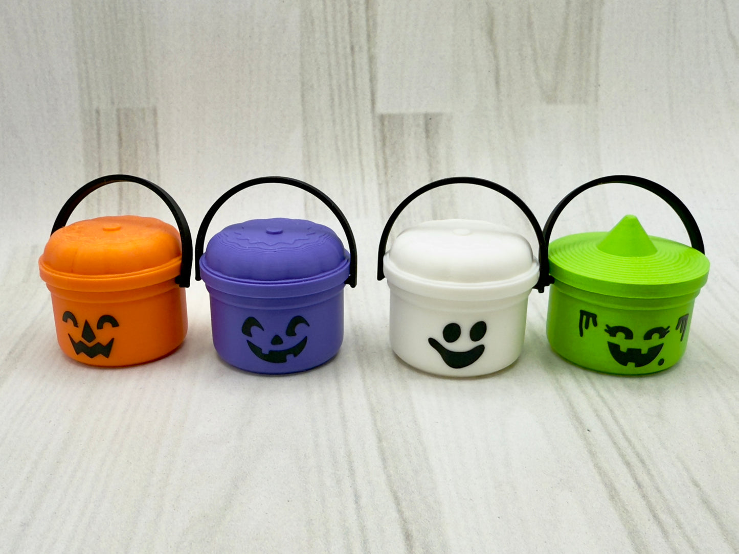 Boo-tiful Mini Halloween Buckets