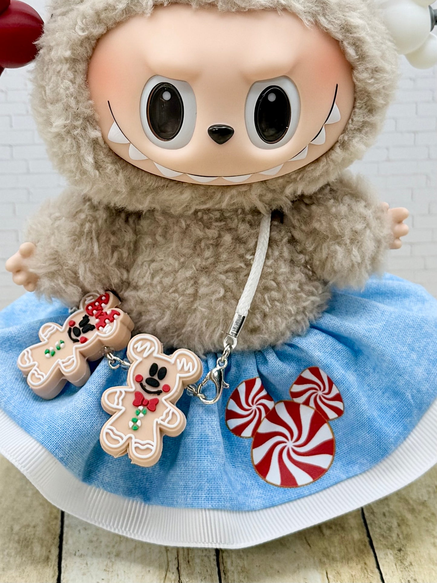 Snowy Peppermint Mouse Outfit