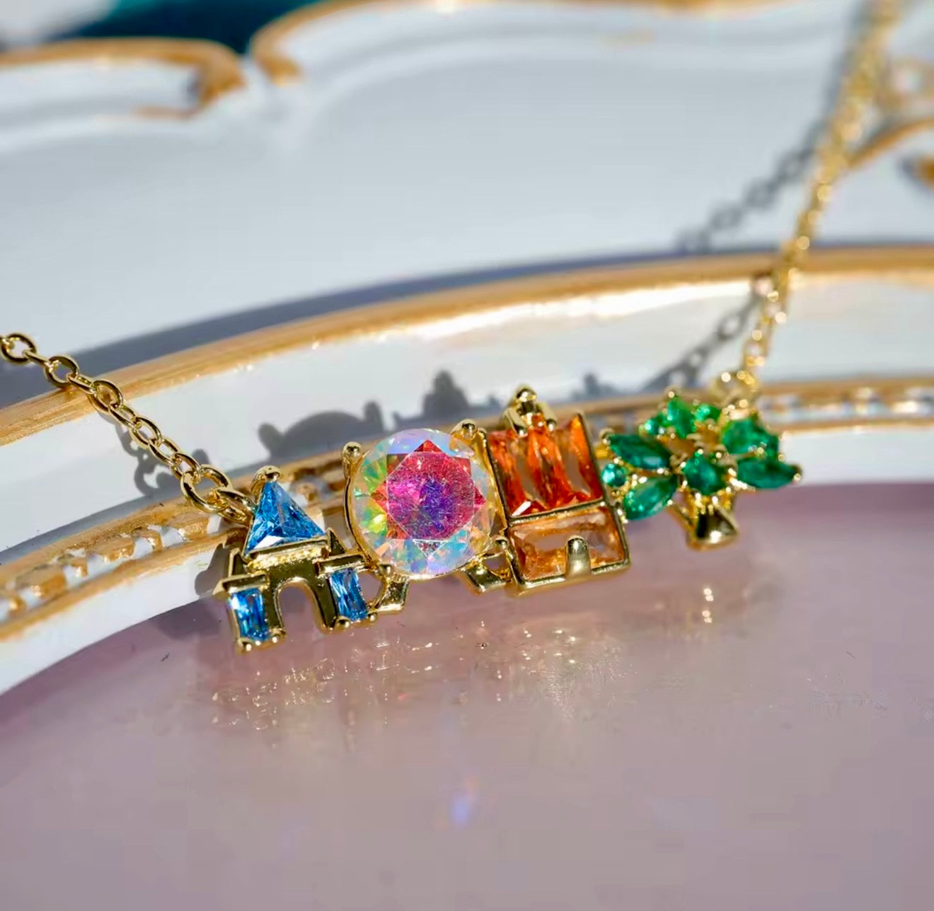 Four Park Magical Necklace
