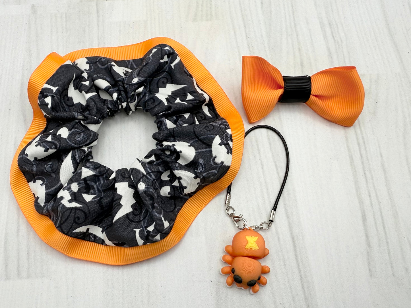 Glow-in-the-Dark Faces Halloween Outfit