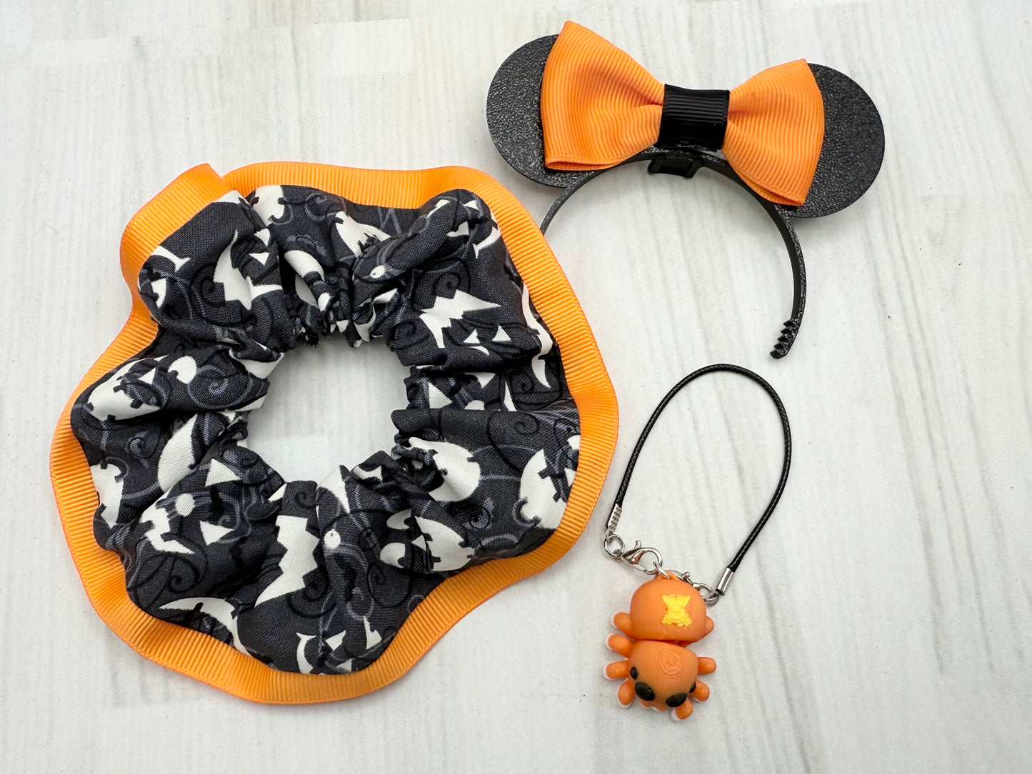 Glow-in-the-Dark Faces Halloween Outfit