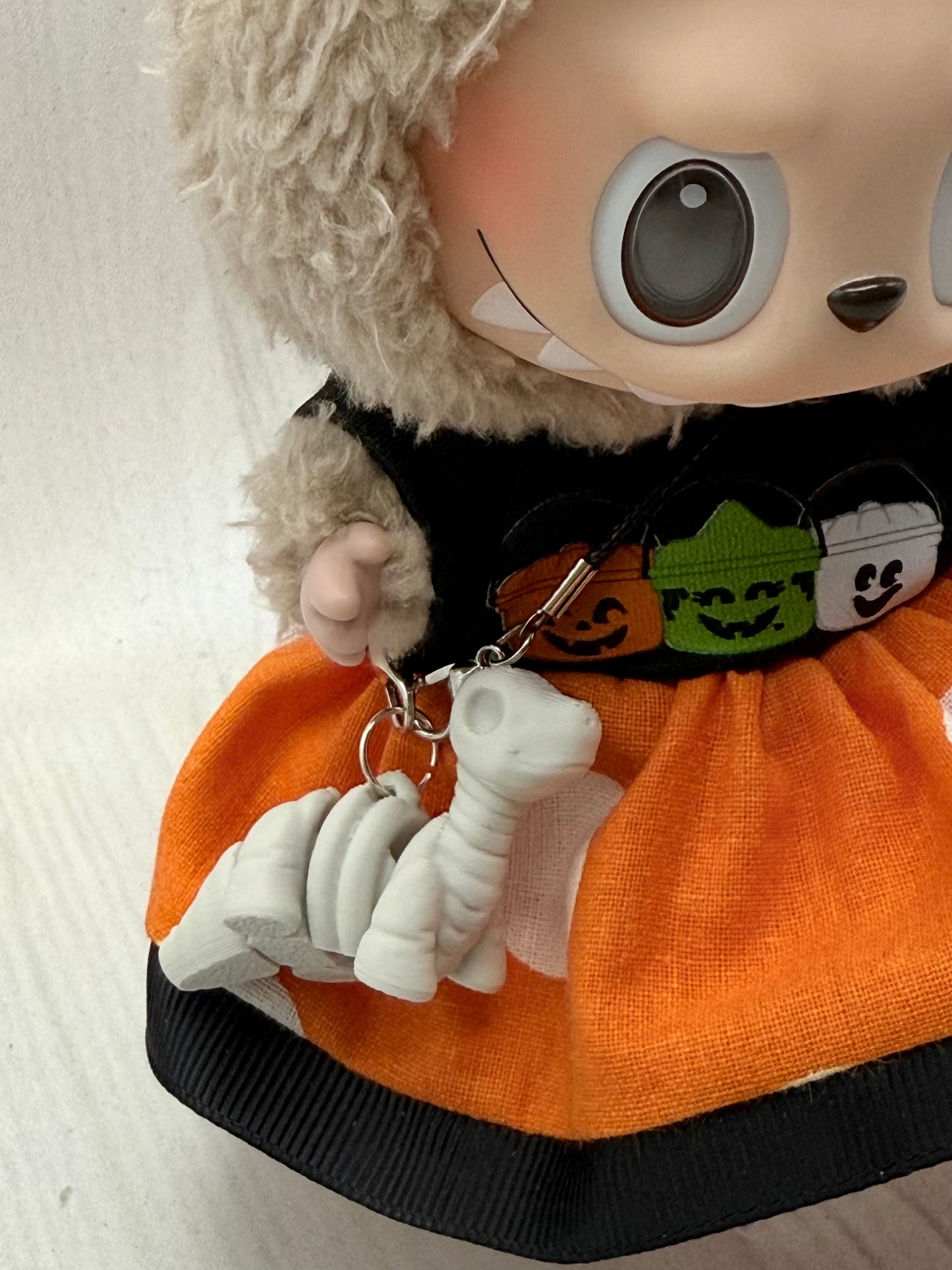 Spooky-Cute Halloween Outfit