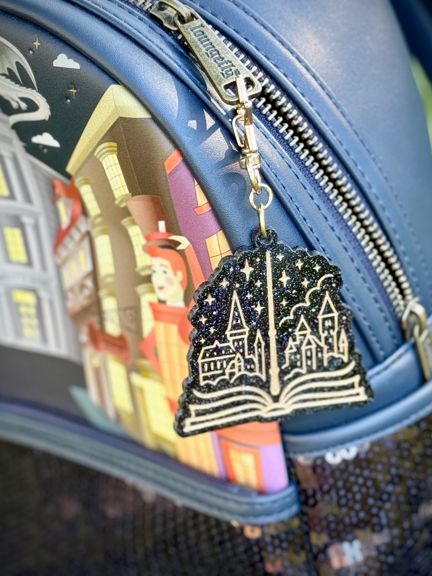 Black Glitter Wizard Castle Keychain