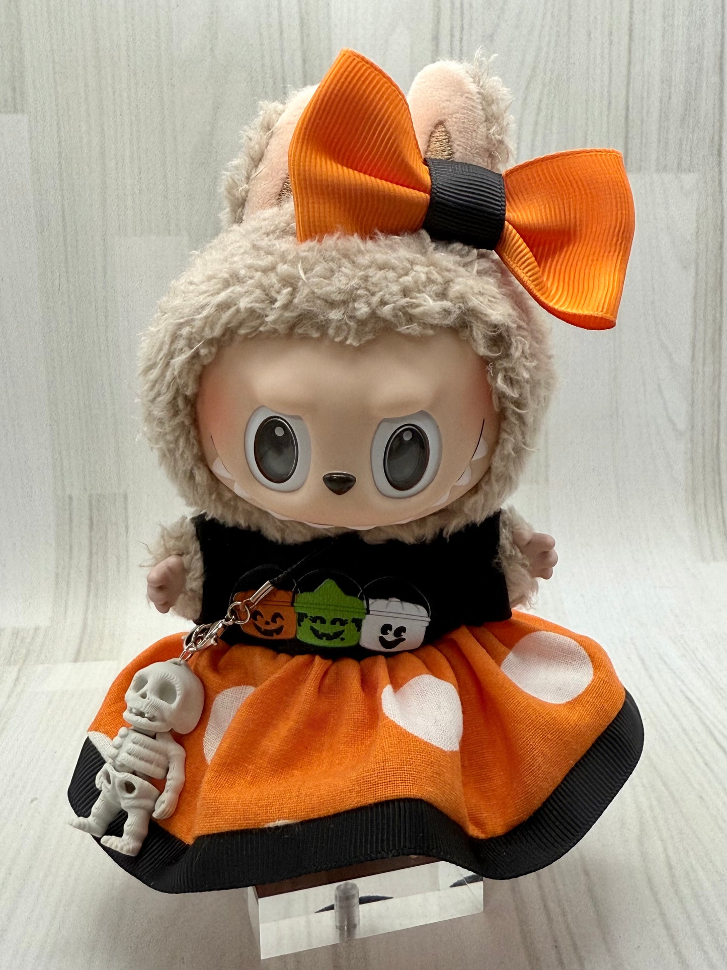 Spooky-Cute Halloween Outfit