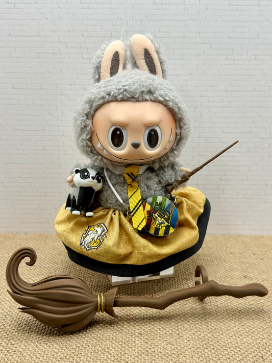 Badger Wizard School Outfit